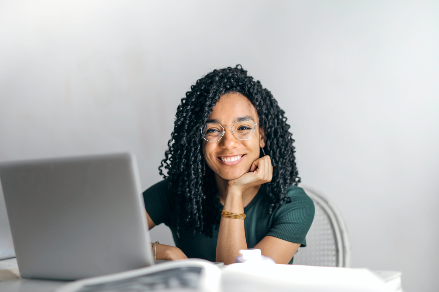 pexels-andrea-piacquadio-3769021 1.png